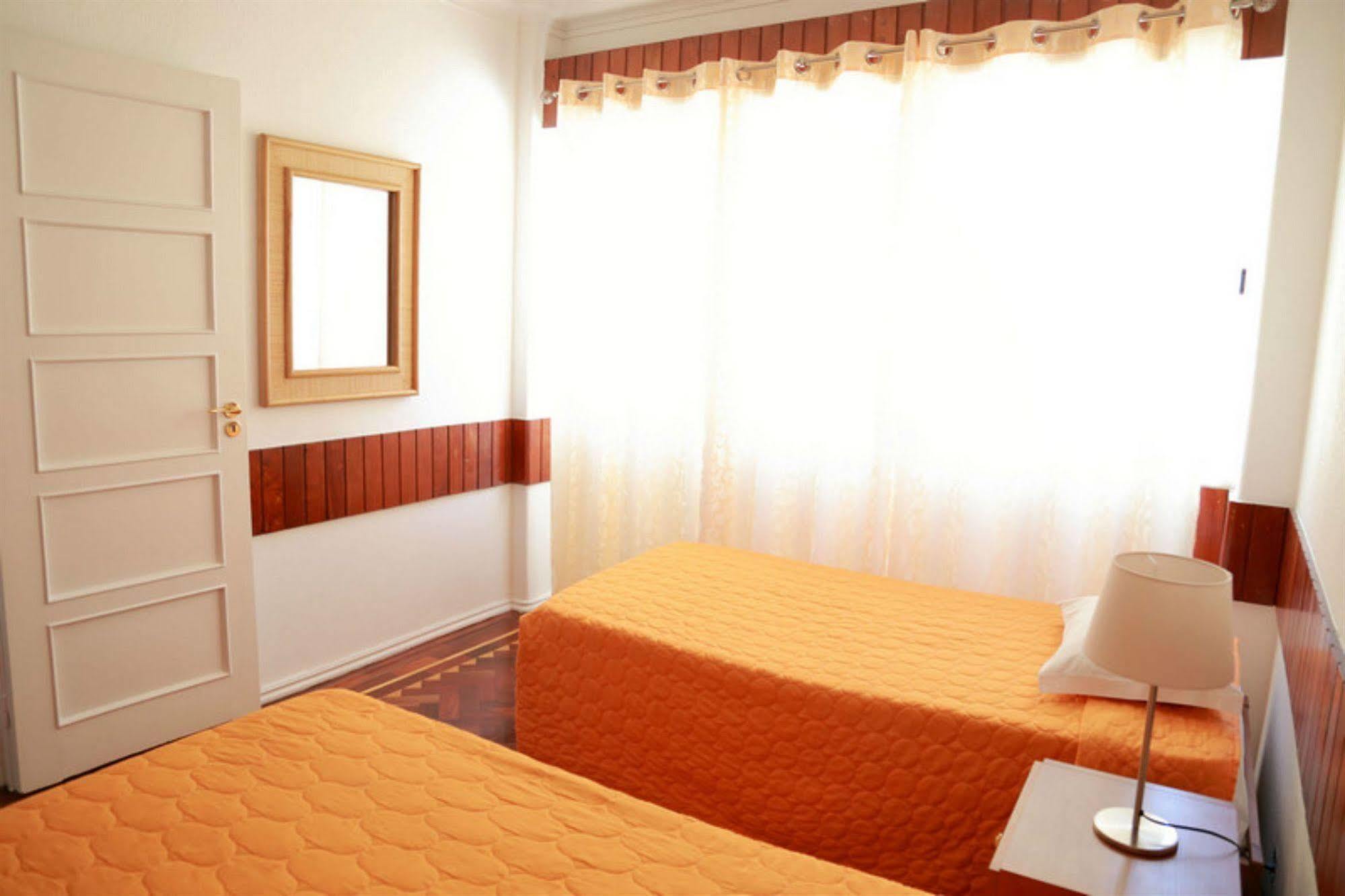 Residencial Mar Dos Acores Hotel ลิสบอน ภายนอก รูปภาพ