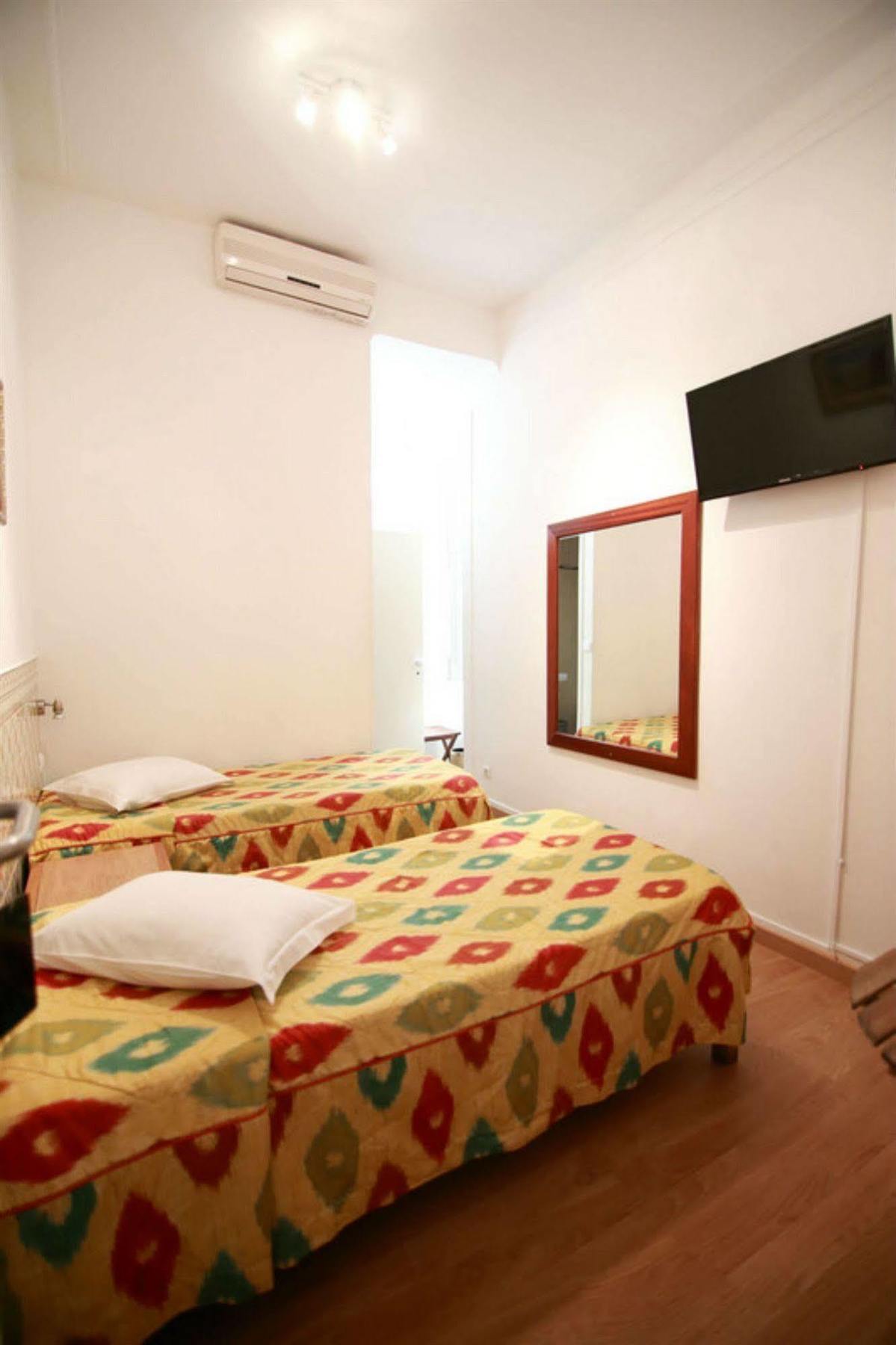 Residencial Mar Dos Acores Hotel ลิสบอน ภายนอก รูปภาพ